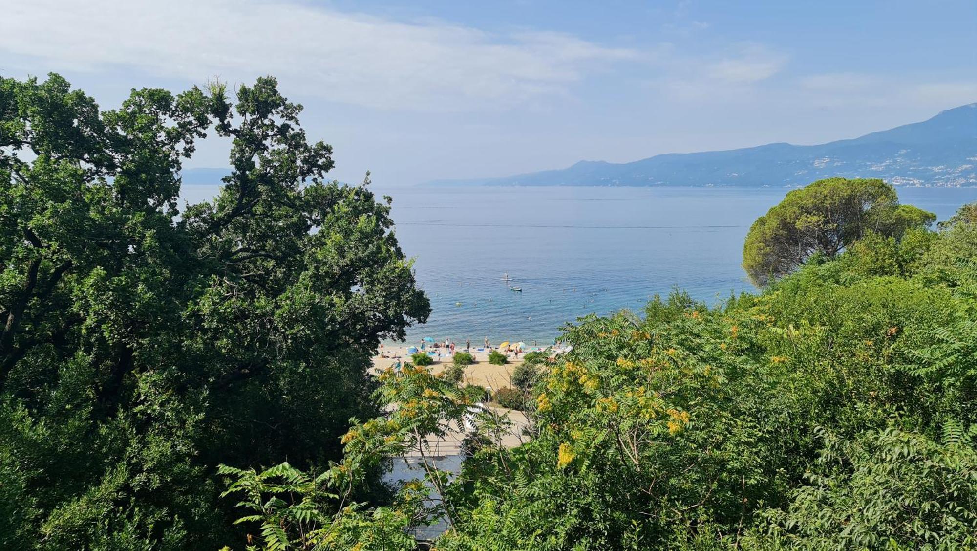 Apartment Antonija With Seaview Fiume Esterno foto