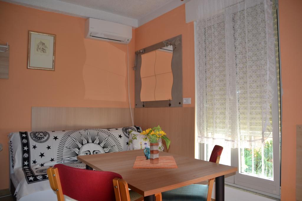 Apartment Antonija With Seaview Fiume Esterno foto
