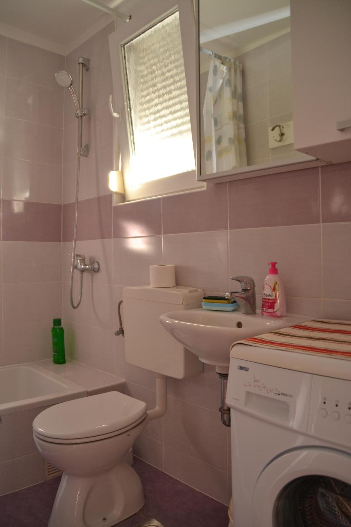 Apartment Antonija With Seaview Fiume Esterno foto