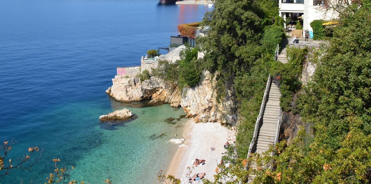 Apartment Antonija With Seaview Fiume Esterno foto